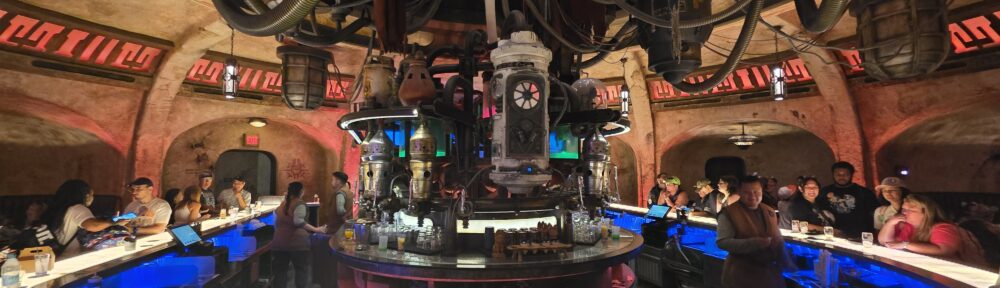 Oga’s Cantina in Disneyland